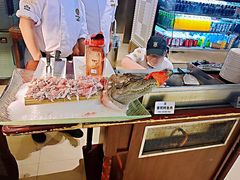 -荣誉国际酒店-云顶旋转餐厅