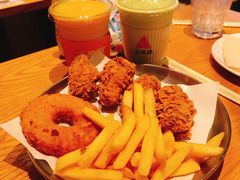 lele炸鸡拼盘-乐凯撒披萨(蛇口花园城店)