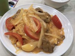 鲜牛肉番茄意粉-喜莲咖啡