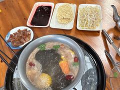 -五指山生态小黄牛(皮皮虾海鲜广场店)