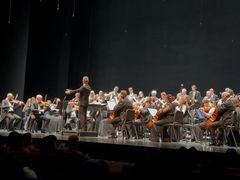 -交通银行前滩31演艺中心