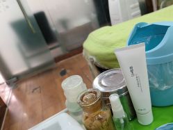 -苗医生专业祛痘·皮肤管理
