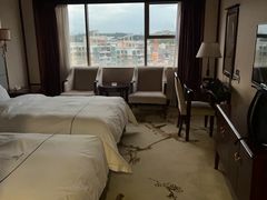 -深圳君逸国际酒店(龙岗横岗塘坑地铁站店)