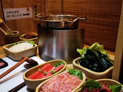 -独食火锅·半米屋台(直营总店)