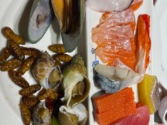 -四海一家自助餐(益田假日广场店)