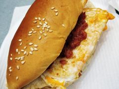 招牌咸牛肉芝士猪仔包-华嫂冰室(尖沙咀店)