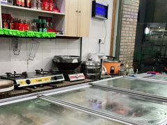 自助取餐区-梅子大排档