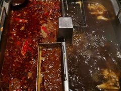 -海底捞火锅鲜切牛肉主题店(长寿路店)