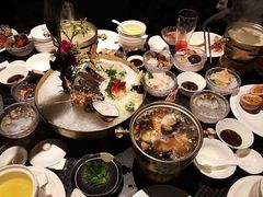-半岛翡丽海鲜自助餐厅(观风亭店)
