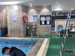 -小蓝鲸游泳培训基地(石景山店)