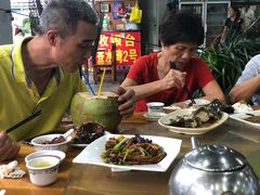 -四川小胡子海鲜(丁村万人海鲜广场店)