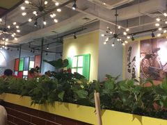 大堂-钢管厂五区小郡肝串串香(南山店)