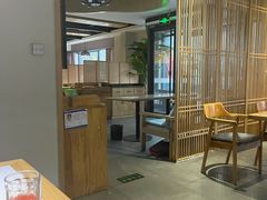 大堂-聚友斋(陶瓷琉璃馆水晶街店)