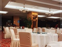 -汕尾巴黎半岛酒店