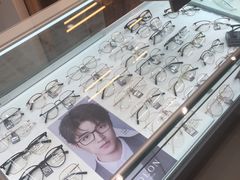-回瑞眼镜·蔡司·依视路官方授权店(广益路万达店)