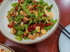 -湖南人家湘菜馆(镇江路店)