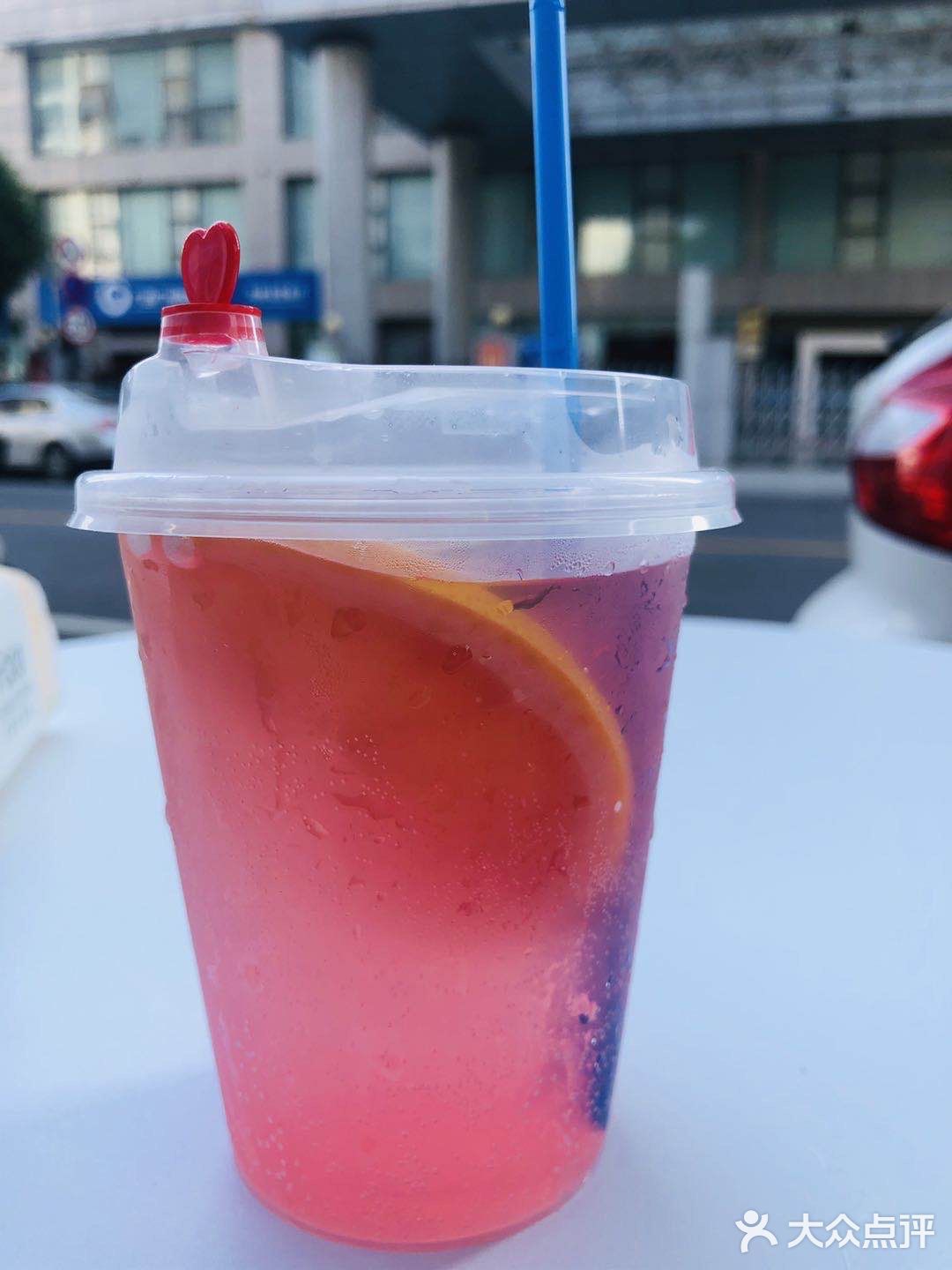 Ins风奶茶