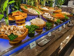 -蓝钻·国际美食海鲜自助百汇(西直门店)