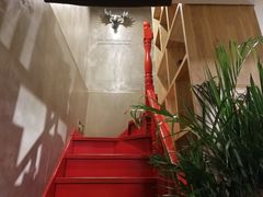 -HIGH FIVE哈福手工汉堡(桂林路店)