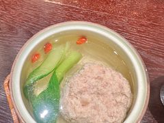 淮扬狮子头-古都历食南京菜·烤鸭·鸭血粉丝·汤包(南京博物院店)