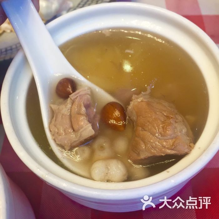 鲜川贝老树橙炖猪腱汤