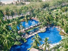 -三亚湾海居铂尔曼度假酒店