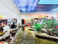 -鸿通城购物中心