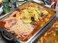 -在巷子里的烤肉店·螺蛳粉烤鱼·牛蛙(和美城店)