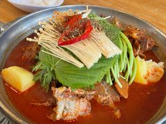 土豆排骨火锅（辣）-喇喇排骨火锅·传统韩式脊骨汤(望京西园总店)