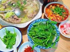 -谢老五跷脚牛肉·非遗传承店