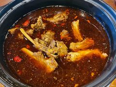 -亿诣蝎府炸酱面羊蝎子火锅(酷车小镇店)