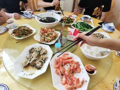 蒜蓉粉丝蒸鲍鱼-双月饭店·20年老字号(新村店)