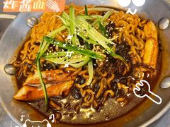 炸酱拉面-富乐满韩国正宗炸鸡韩国料理(虹泉路店)