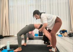 -亚太瑜伽普拉提学院