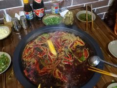 -黄潇洒老火锅(九眼桥宏济巷店)
