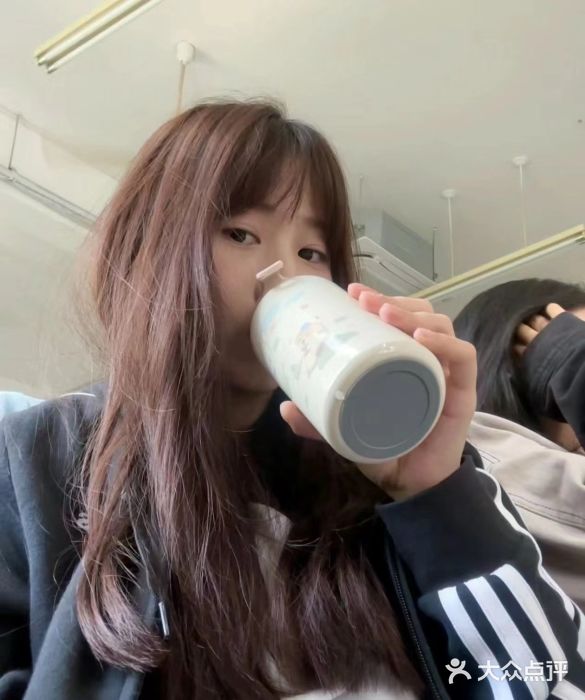 H·Y HAIR SALON烫发·染发·造型图片