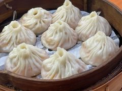 -莱莱小笼·乔艾