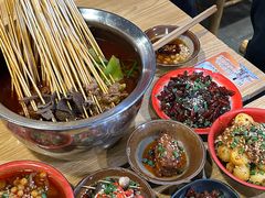 -拐枣巷小串串(财大店)