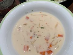 奶油海鲜汤-萨莉亚意式餐厅(杭州滨江天街店)