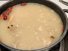 -汤宴·参须肚包鸡(南京路店)