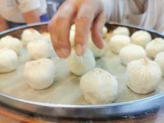 -李与白包子铺(桐梓林店)