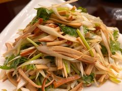 -喜乐餐厅•灯笼虾球首创者•本地小海鲜(二马路店)