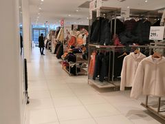 -优衣库(红谷滩万达店)