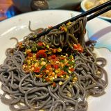在解放碑！30年老店吃平价蹄花汤👅