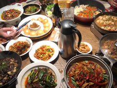 -爱碗亭·鲜炒湖南菜(壹城中心店)