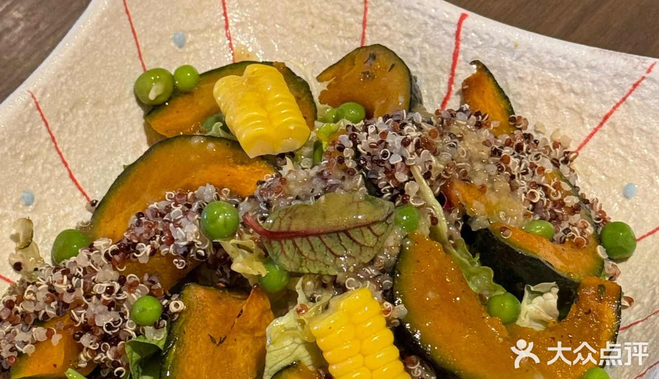 这一口鹅肝芒果寿司实在太美味惹🍣山葵家💛