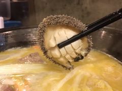 -鲜入围煮花胶鸡海鲜火锅