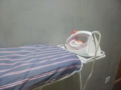 -卡罗酒店(东门晒布地铁站店)