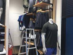-lululemon(上海浦东IFC店)