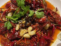 -梓檚中餐厅湖北菜小龙虾武昌鱼排骨藕汤(黄鹤楼店)